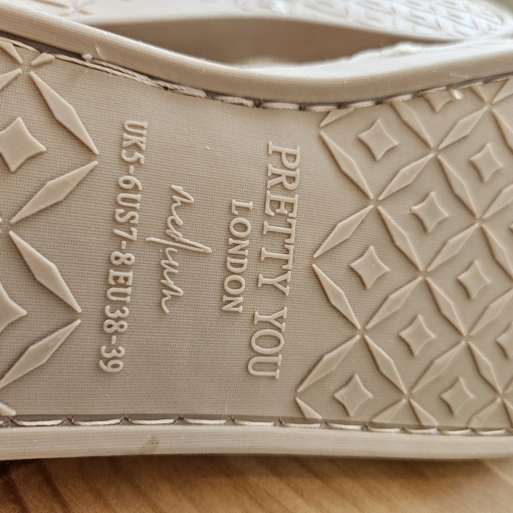 Pretty You London Slippers Hermes Design New! Size 8-9 - Picture 6 of 6